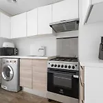 First Class Studio Rustic Charm In Sol Bay