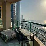 Perla Hostel - Dubai Marina