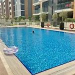 Modern 2Br Near Downtown Sleeps 6 Pool And Gym