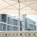Spacious Studio In Arjan In Vincitore Palacio