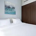 Luxury 2Br Apartment With Burj View Gym & Pool