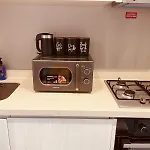 Luxury 1-Bedroom Oasis Near Downtown Dubai