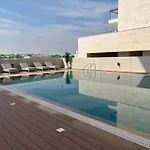 Bright New Studio With Pool & Gym Access, 5 Min From Gardens Metro