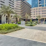 Blueground Sheikh Zayed Rd Pool Gym Dxb-462