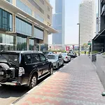Blueground Sheikh Zayed Rd Pool Gym Dxb-462
