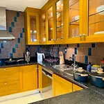 Burj Khalifa Downtown Dubai Luxury 2 Bed Close To Dubai Mall