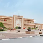 Luxury Studio Near Battua Mall