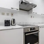 2Br Bay Square 7, City View