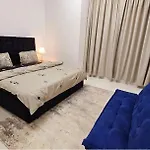 Deluxe Villa Rooms In Dubai Near Airport