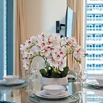 Elegant Studio Near Burj Khalifa And Dubai Mall