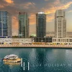Lux The Pad Executive Suite Canal View 5