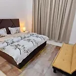 Deluxe Villa Rooms In Dubai Near Airport
