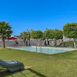 3 Bedroom Apartment That\'S Sleeps 5 With Amazing Beach View In Palm Jumeirah