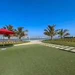 3 Bedroom Apartment That\'S Sleeps 5 With Amazing Beach View In Palm Jumeirah