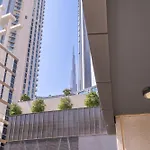 Dunya Tower Luxury And 2 Min Walk To Dubai Mall And Burj Khalifa In Heart Of Downtown