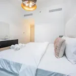 Stay Comfortably In Spacious 2Bedroom Apartment In Downtown