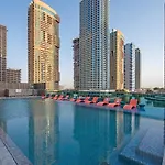 Warm 1-Bedroom Family-Friendly Aparment In Jlt