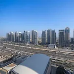 Experience The Amazing 1 Bedroom Apartment In Dubai Marina