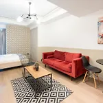 Modern And Chic - Studio - Jlt