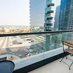 Modern And Chic - Studio - Jlt