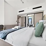 Modern 2 Bedroom Apartment In Family Community