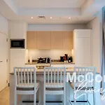 Stylish 2Br With Terrace Near Green Parks