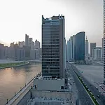 Sleek Studio Apartment Perfect For 2 In Business Bay