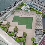 Sleek Studio Apartment Perfect For 2 In Business Bay
