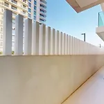 Sunrise Bay Tower 2 - Classy Three Bedroom