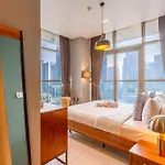 Stunning Marina Waterfront 2 Bed Escape