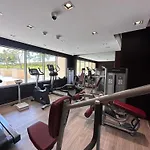 Your Perfect Stay In Jvc