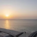 Premiere Luxe Inn 2 Bedroom At Marina Beach With Ferris Wheel & The Pier View