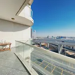 Modern Luxury 2Br Apartment