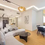 Daniels Serene 3Br With Palm View At Marina Pinnacle
