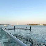 Bnbme - Azure Residences