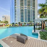 City Views! Special Promo On Modern Studio By Deluxe Holiday Homes