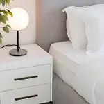 Lux Spacious 1 Bedroom - Beachfront And Seaview