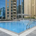 Marina Royale 3 Bedroom Apartment I Luxe Marina Harbour & Yacht Club Views I Nearby To A Beach I Free Pool, Gym, Wi-Fi And Parking I By Meerak