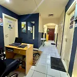 Aavhr Youth Holiday Home Near Burjuman Metro Station