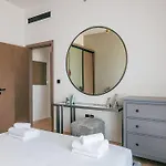 Beautiful 1Br City View