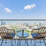 Elegant One Bed Apartment - Hameni Tower,Jvc