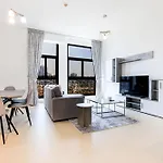Chic 1Br Iris Amber Al Jaddaf
