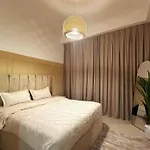 Stunning Newly Furnished Apartment Dubai Marina