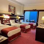 Claridge Hotel