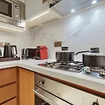 First Class 1Br Charming City Views
