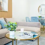 Luxurios One Bedroom High Floor