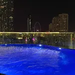 Superior Dubai Marina Studio Apartment With Fascinating Marina And Dubai Eye Views