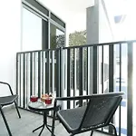 Dayf-Luc Stylish Studio Modern Comfort & Great Location