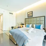 Modern Stay In Business Bay Hub