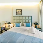 Modern Stay In Business Bay Hub